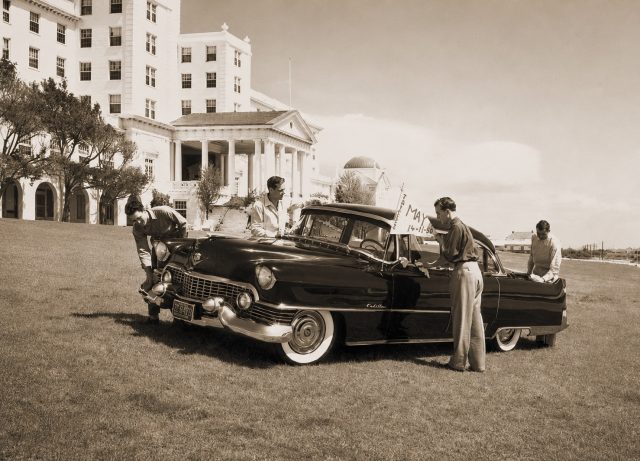 ✨ A glimpse into Myrtle Beach history.

These rare photos take us back to the legendary Ocean Forest Hotel — once one of the Grand Strand’s most elegant landmarks. From its grand interiors and oceanfront setting to classic cars arriving at the entrance, the hotel represented a glamorous era of Myrtle Beach hospitality. 🏨🌊

Though the Ocean Forest Hotel is gone, its story remains an unforgettable part of Myrtle Beach history.

#OceanForestHotel #MyrtleBeachHistory #MyrtleBeachSC #GrandStrand #VintageMyrtleBeach